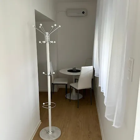 Acum Apartman Apartment *