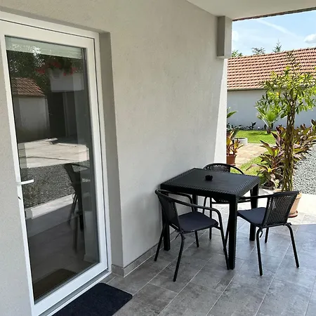 Acum Apartman