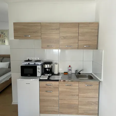 Apartment Acum Apartman *