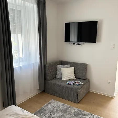 Apartment Acum Apartman