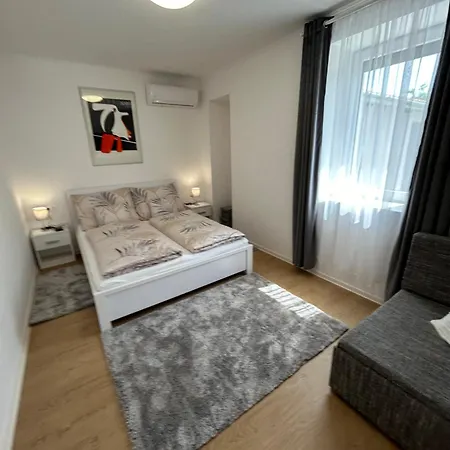 Acum Apartman Apartment Gyula